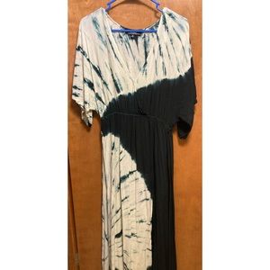 Lulu’s Flowy Tie Dye Dress